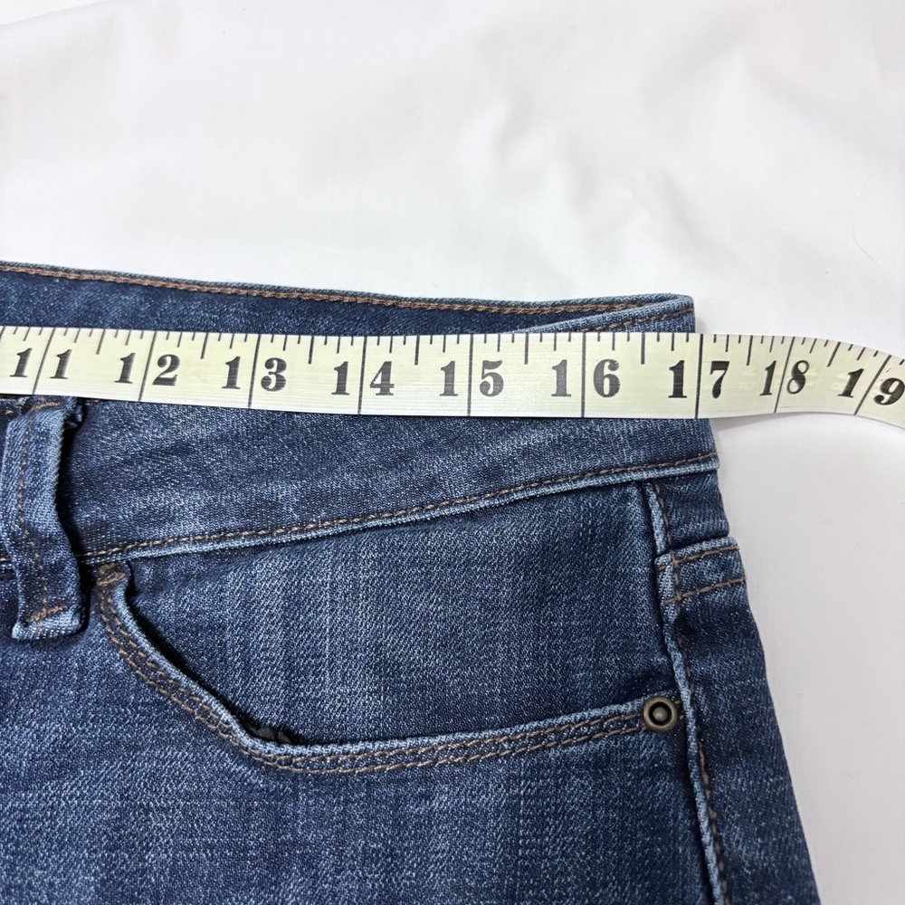 Lee Women’s Straight Leg Jeans Indigo Studded Back Pockets Sz 12 34 US - Picture 11 of 12